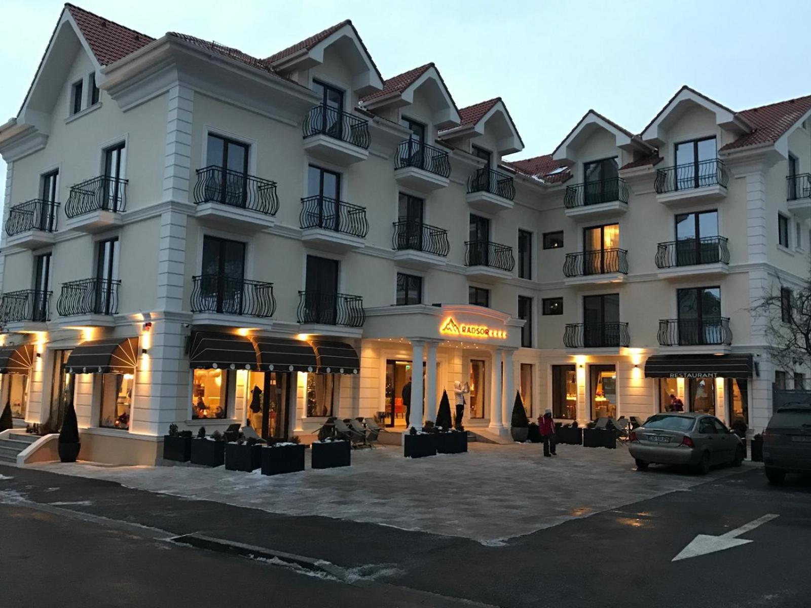 Radsor Hotel Rîşnov Exterior foto