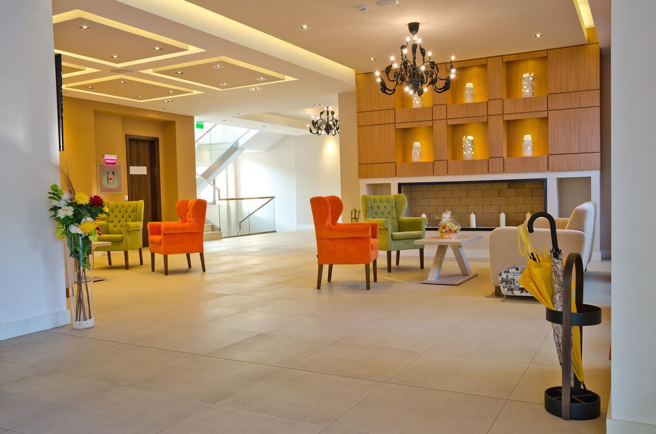 Radsor Hotel Rîşnov Exterior foto