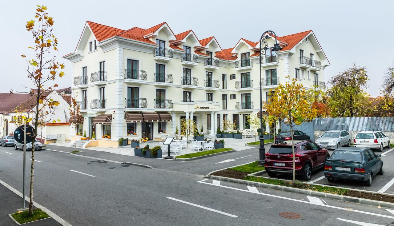 Radsor Hotel Rîşnov Exterior foto